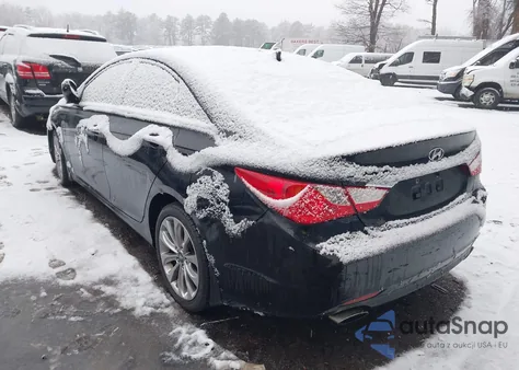 2011 Hyundai Sonata Se z USA, uszkodzony, nr VIN 5NPEC4AC5BH163553